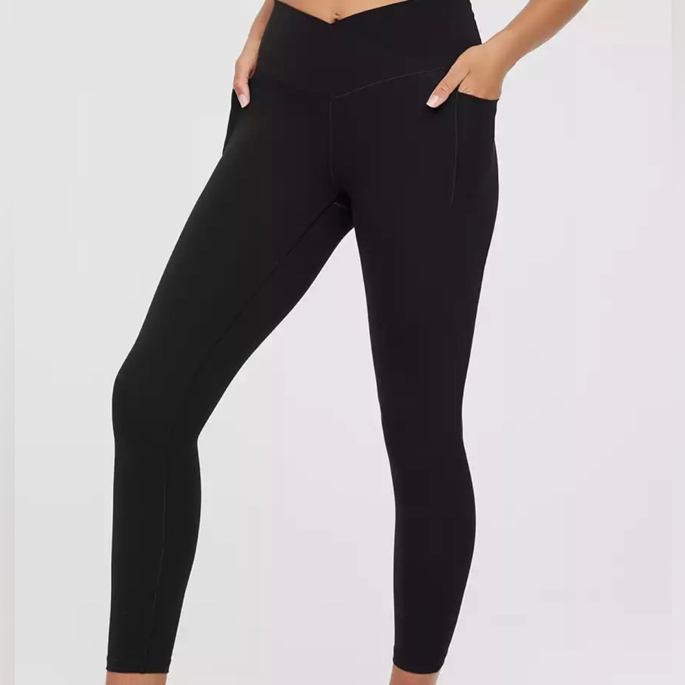 Offline real me aerie leggings with pockets